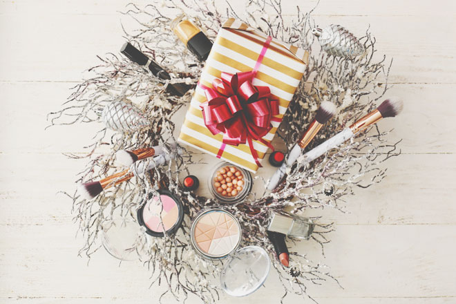 12星座【女友達へのクリスマスプレゼント】双子座は彼女色のコスメ、蠍座は上質な入浴剤！