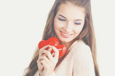 【12星座恋のカルマ】蟹座はよくも悪くも愛を尽くす！