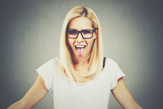 血液型【テンションが低いとき】あるある　O型は毒舌キャラに、AB型は普段と変わらない!?