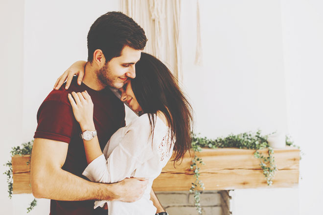 【宿曜占星術・恋の攻略法】カリスマ性に隠されたあるギャップとは？　斗宿男性の攻略ポイント