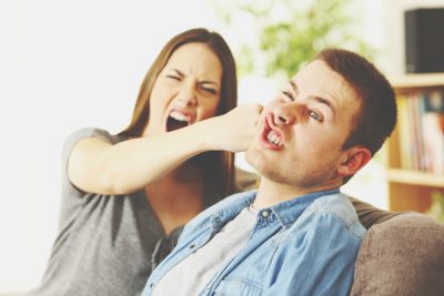 10の質問でわかる【恋人の浮気を許す度】絶対に許さないタイプ？　3回までなら許しちゃう？