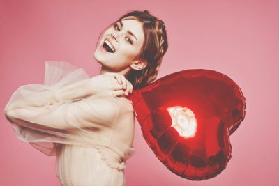 【12星座恋のカルマ】水瓶座は恋はよくも悪くも発想が自由！