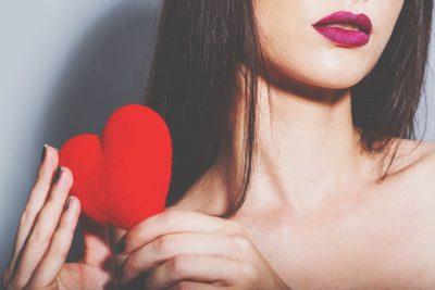 【12星座恋のカルマ】山羊座の恋は現実的、悪く出ると打算の恋で悲しみを繰り返すことに！