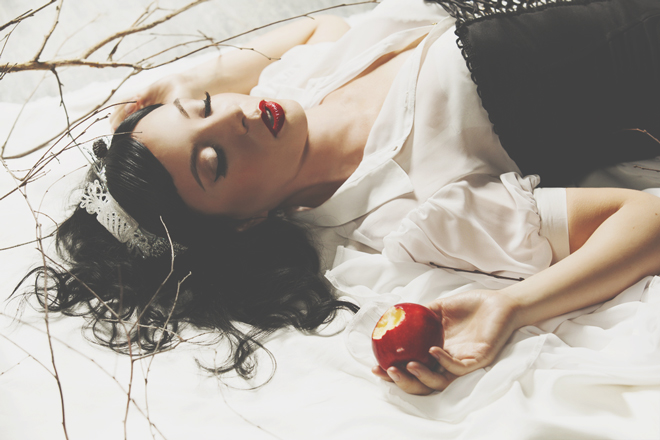 【心理テスト】『白雪姫』のラストを変えるとしたら？　答えでわかる、結婚後のトラブル