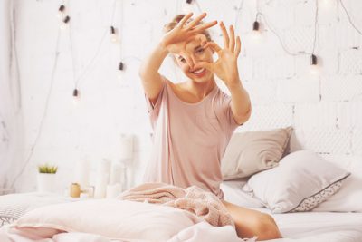 【開運指ヨガ】いい恋を引き寄せる「祈りのポーズ」