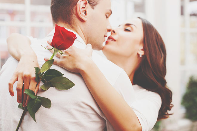 【無料占い】出会いの訪れ、運命の相手……あなたに定められた恋の運命とは？