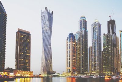 【心理テスト】超高層ビルでわかる、あなたがカリスマ性を感じる人