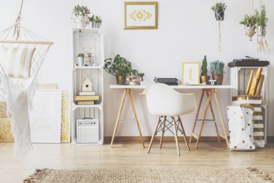 【5月の開運方位】ラッキー方位は「北東」、玄関や収納場所を整理して開運スポットにしよう！