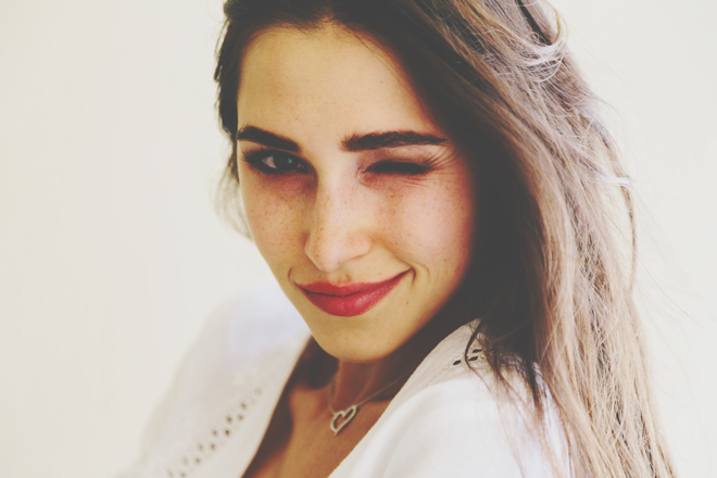 血液型別【魅力アピール法】A型は受け身にならない、O型は目で気持ちを訴えて！