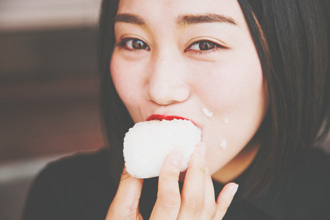 血液型【夜食】あるある　B型は高カロリーフード、O型は自作のおにぎり！