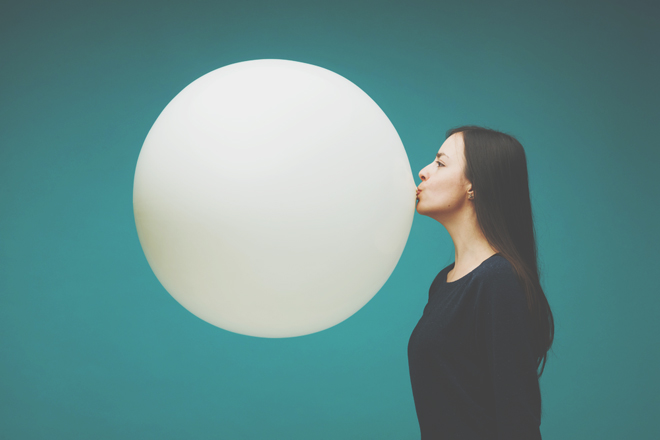 【心理テスト】大きな風船の中には何が入っている？　答えでわかる我慢の限界を超えたあなた