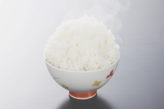 【夢占い】山盛りのごはんは生活が満たされているサイン！　ごはん・お米の夢が暗示すること