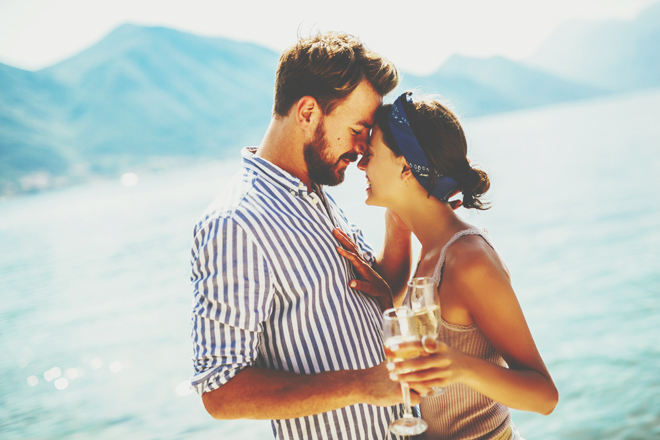 血液型【2020年夏恋カップル第9位～12位】AB型女性×O型男性は恋の大逆転が起きる夏！