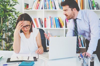 血液型【尊敬できない上司】B型は頭の固い上司！