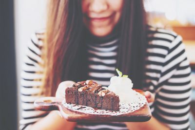 デザートを食べるor食べない？　浮気度がわかる【心理テスト】