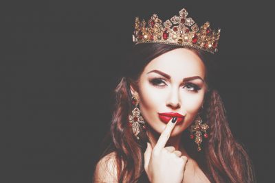 【夢占い】王様や王女などロイヤルな夢が暗示することとは？