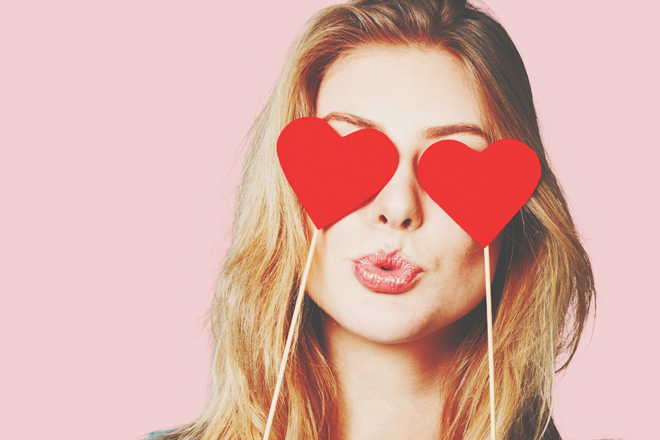 血液型別【ファンになったら】B型は関連グッズを買い漁る、AB型は私生活を捧げる!?