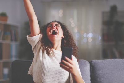 血液型【気分爽快】あるある　B型はゲームで勝ったとき、AB型は1人カラオケで熱唱！