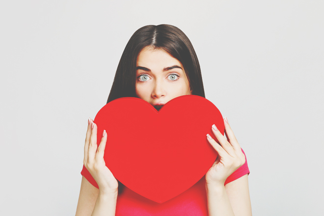 星座グループ別【片思いパターン】牡牛座・乙女座・山羊座は見つめるだけで幸せ！