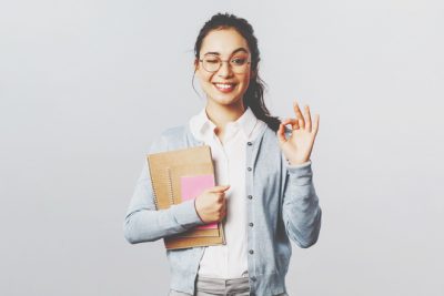 九星別【2021年春の仕事開運アイテム】二黒土星は名刺入れ、七赤金星はメモやノート！