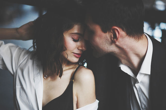 星ひとみの天星術で不倫の悩みを占う　あなたの存在はあの人にとって……【無料占い】