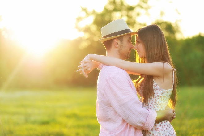 12星座別【2021年下半期の恋愛運】射手座は運命的な出会いの予感が！