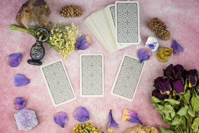 【タロットカード・大アルカナ】22枚の意味＆解釈のポイントを解説