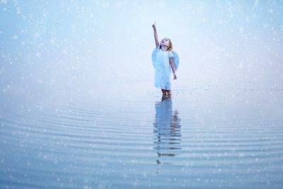 エンジェルナンバー【5555】数字の意味は？　恋愛・結婚・仕事・お金…