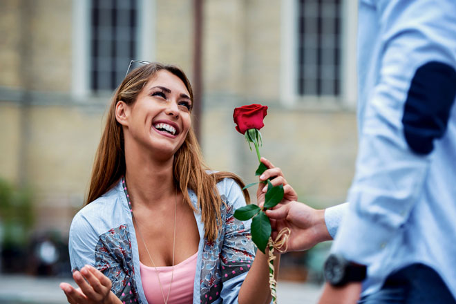 恋愛占い | 近々、運命の出会いはある？　あなたの出会いを徹底診断！【無料占い】