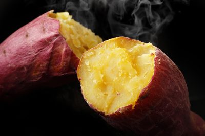 【2月の開運壁紙】恋愛運は「羊」、金運は「焼き芋」の画像で運気アップ！