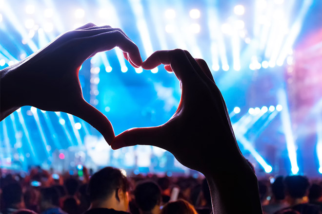 柏木由紀は来年9月にAKB48を卒業!?　話題の占い師・斗弥の的中鑑定