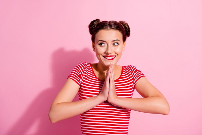 姓名判断で34画は「毒を腹の中に溜めている悪人」…暮れの酉が占う