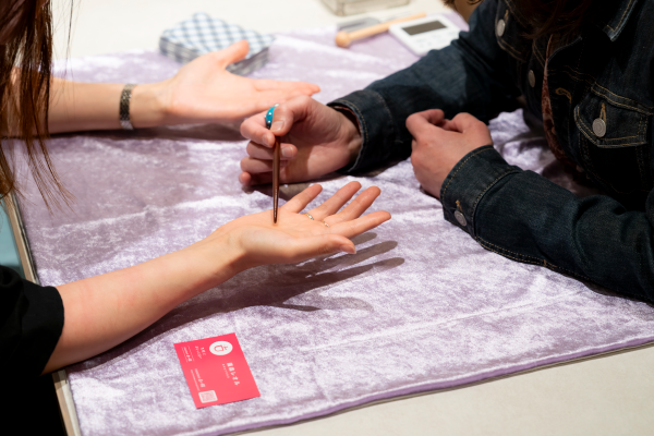 最強の恋愛運が手に入る川越日帰りツアー体験レポ〜氷川神社の縁結び＆ニューオープンの占い館で予想外のアドバイスをもらっちゃった！