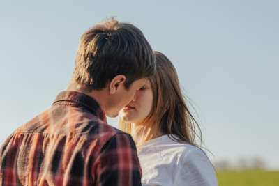 誰にも言えない複雑恋愛　彼の気持ちを見抜く4つのヒント