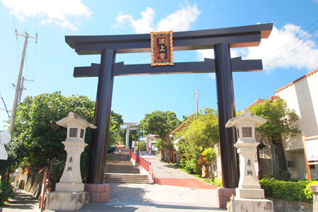 「神社」の写真が結婚運を上げる！　風水師オススメ4月の開運壁紙