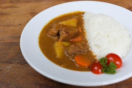 カレーライスの食べ方でわかる、あなたのケチ度　一口ずつ混ぜて食べる人はドケチ!?