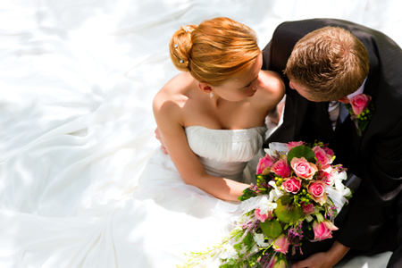 【カラー診断】結婚式のお色直しドレス、着たい色でわかる理想の結婚生活
