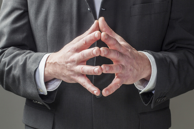 指の形でわかる恋愛傾向　ゴツゴツした男性は恋愛下手な頑固タイプ！