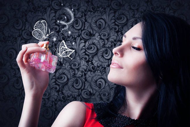 自分の魅力知ってる？　女の魅力を見つけ出す魅惑の【香水占い】