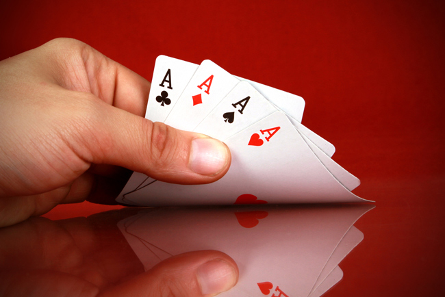 【心理テスト】ハート、ダイヤ、スペード、クラブ……選んだマークでわかる続かないもの