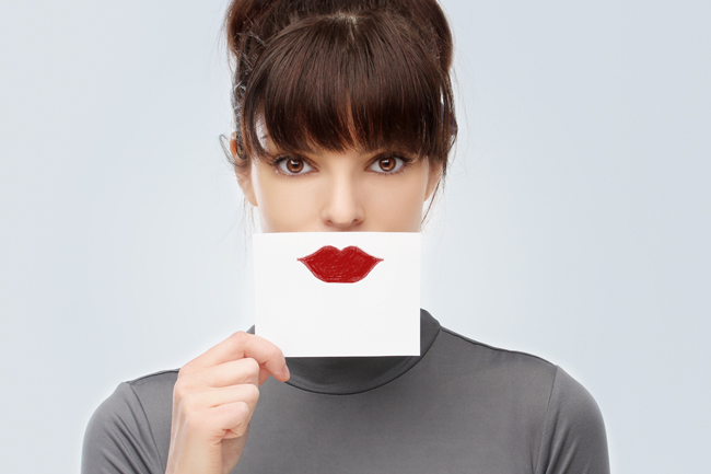 恋を手に入れる唇の作り方　チェックは6つ、口角、歪み、肉付き、血色、輪郭、シワ！