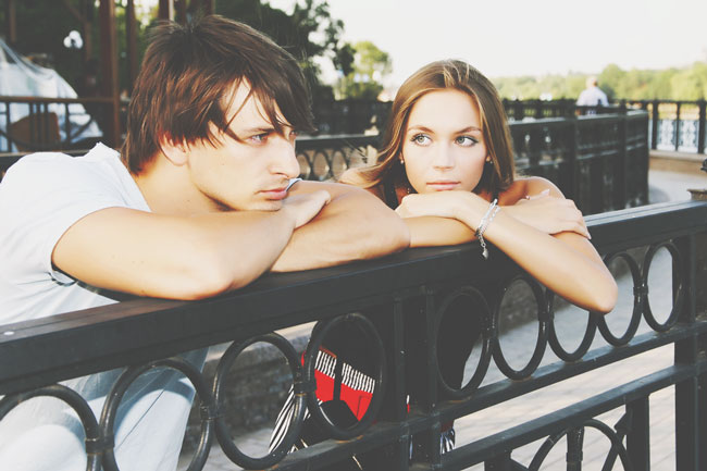 【ダメ恋手相】すでに恋愛対象外!?　空気が読めない「KY女の手相」