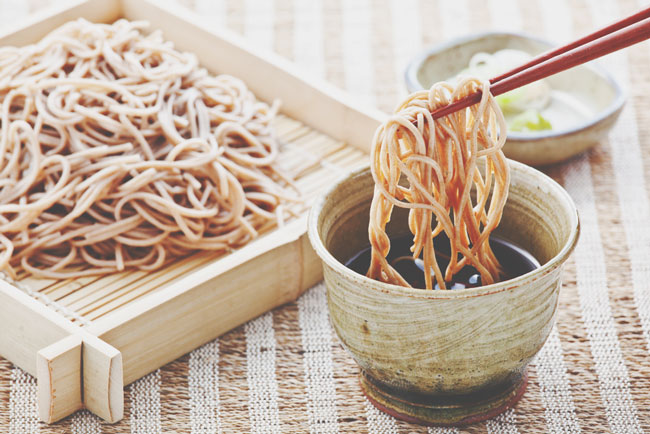 年越しそばの食べ方でわかる恋のスタンバイ状態　音をたてて食べる人は早く結婚したい！