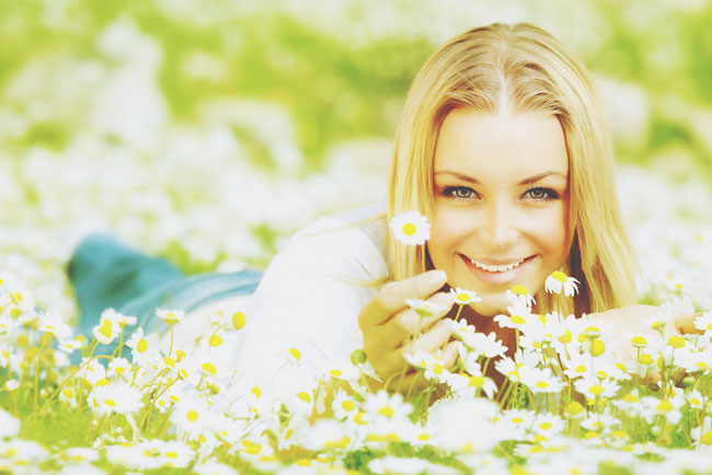 【誕生月事典】12月生まれの人は「警戒心が強いが、仲よくなると素直で柔軟」