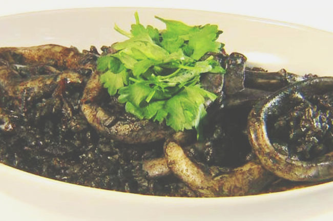 【ムーンダイエット】1/7～1/13天秤座下弦の月レシピは『イカ墨のパエリア』