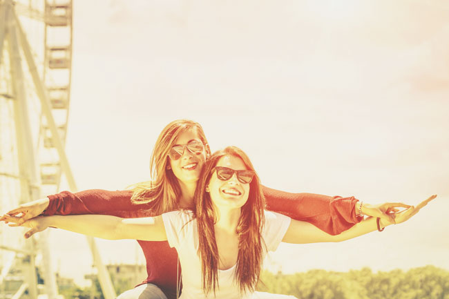 【12星座最高の相棒】水瓶座×射手座はお互いにメリットがあり長く続く関係