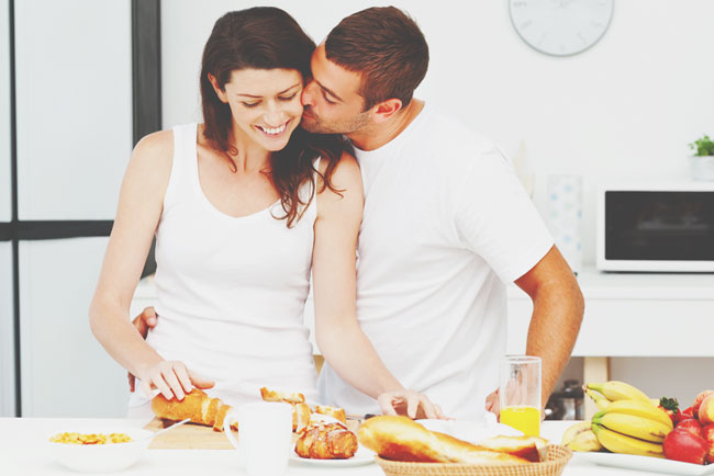 【12星座カップル事典】水瓶座×牡羊座は抜群の相性で円満夫婦に！