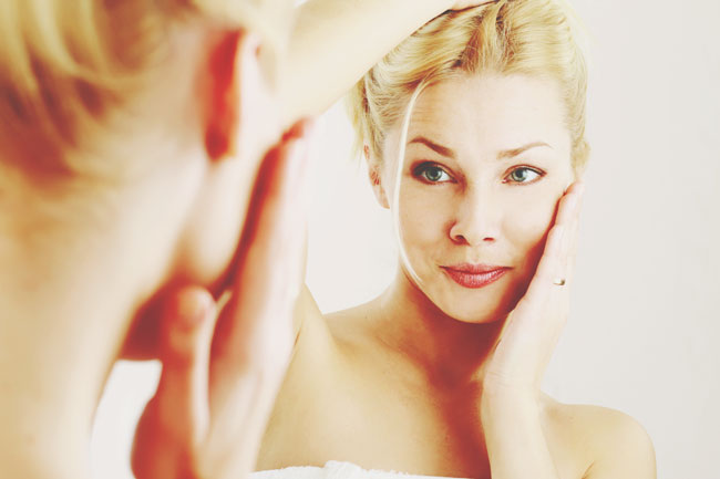 「目」でわかる出会いのサイン　まぶたがほんのりピンク色のときは結婚のチャンス！