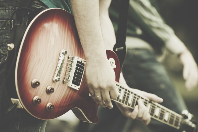 【開運壁紙】4月は一歩踏み出せる月、「ロックンロール」な壁紙でやる気を後押ししよう！