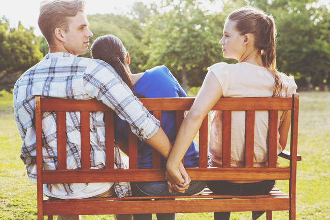 12星座【不倫に誘われやすい女】ランキング　山羊座は心の弱みにつけ込まれ……